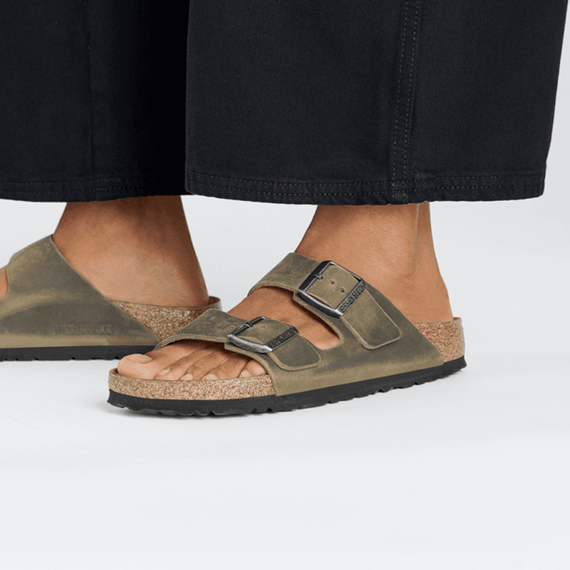 Birkenstock Arizona oljet skinn Faded Khaki smal