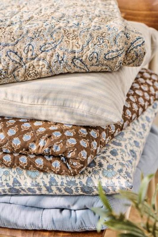 IB Laursen Vintage Quilt cornflower 130x180